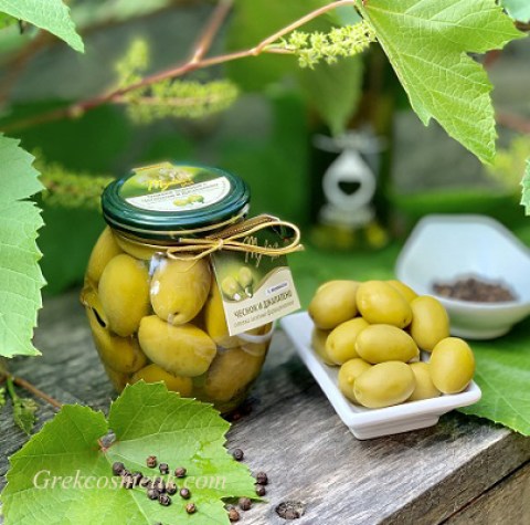 Оливки зелёные  MAMMOTH с чесноком и джалапено